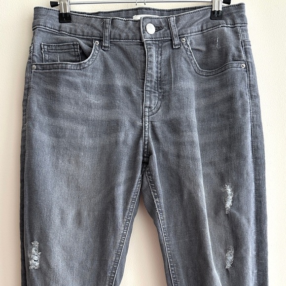 H&M Women's Distressed Grey Skinny Jeans, Size 8 - Picture 2 of 16
